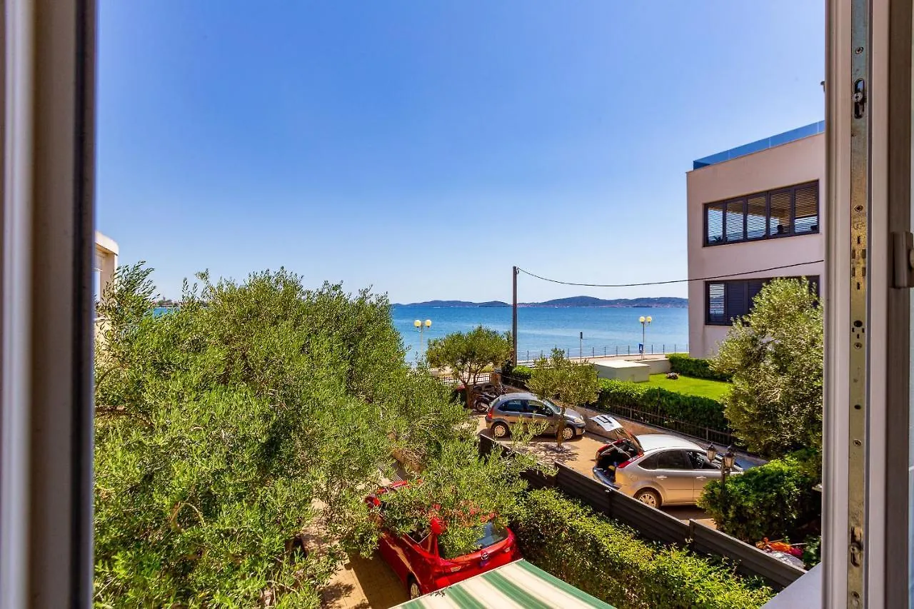 Lanterna Puntamika Apt. Near Beach Zadar