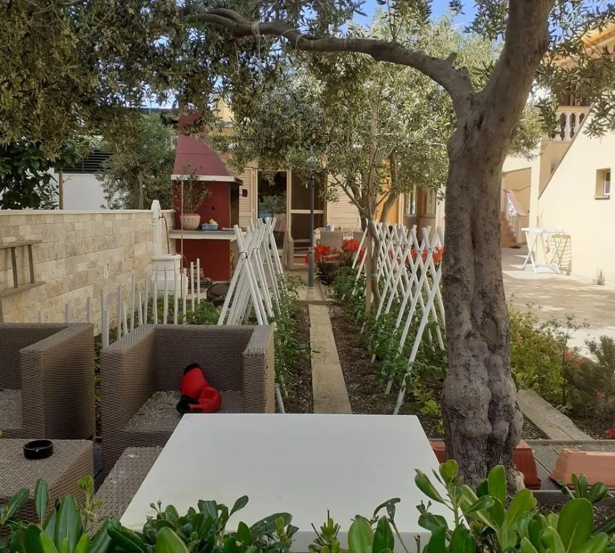 Lanterna Puntamika Apt. Near Beach Zadar