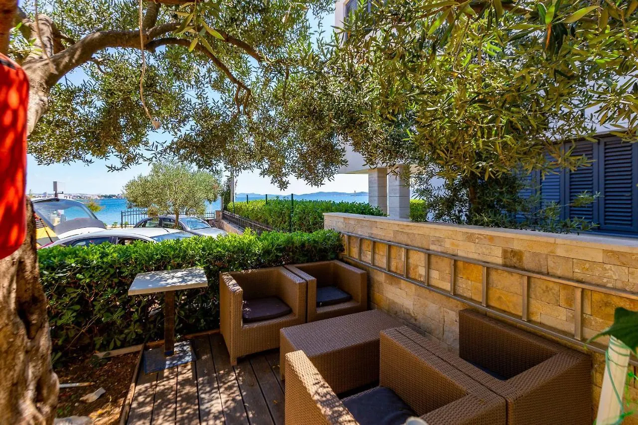 דירה זאדאר Lanterna Puntamika Apt. Near Beach קרואטיה