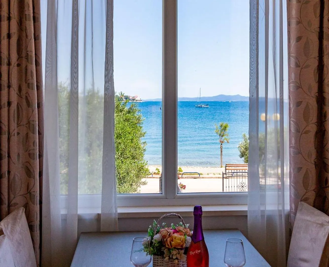 Lanterna Puntamika Apt. Near Beach Zadar
